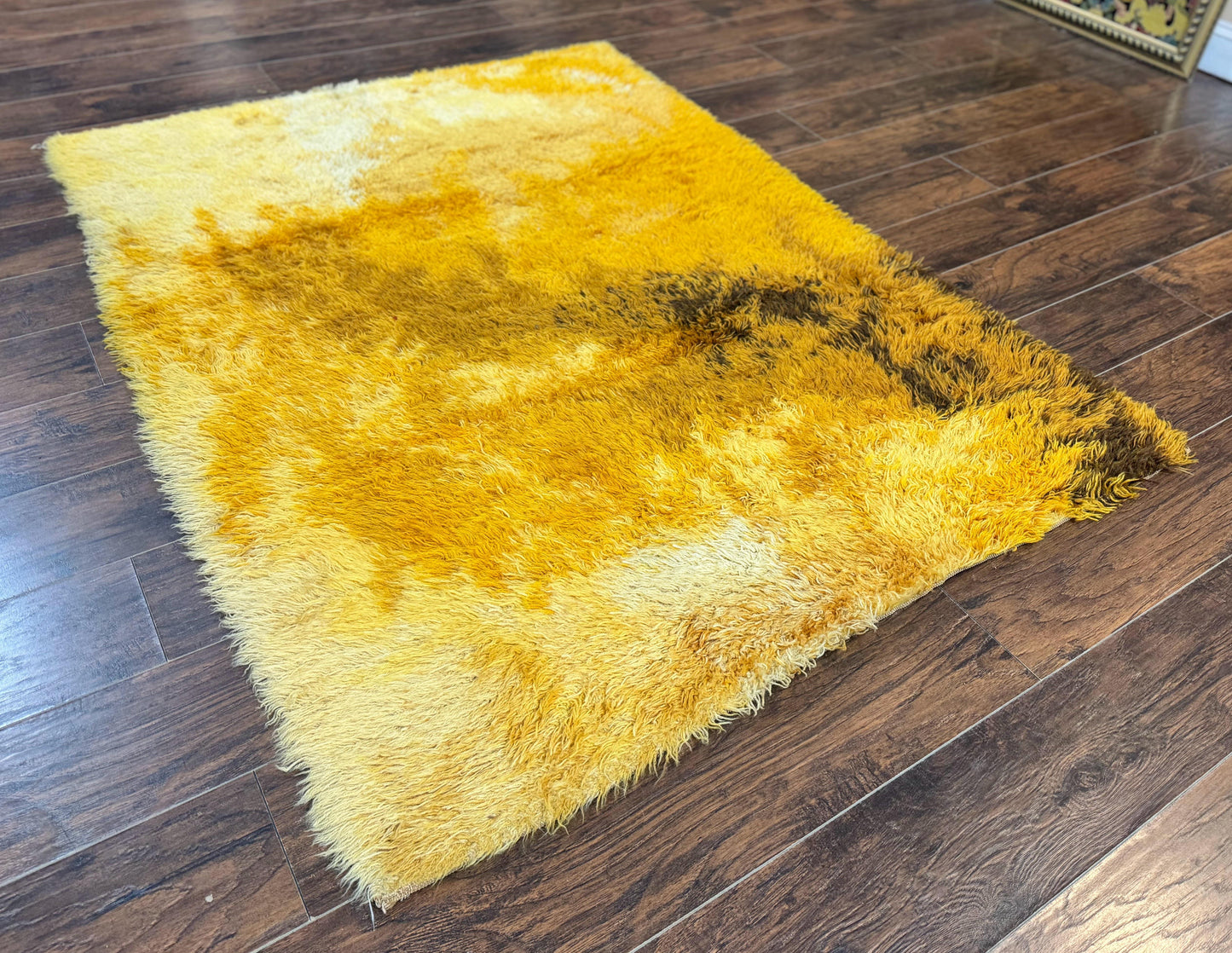 Rya Shag Rug Vintage 4.6 X 6 Yellow Mid Century Carpet For Living Room