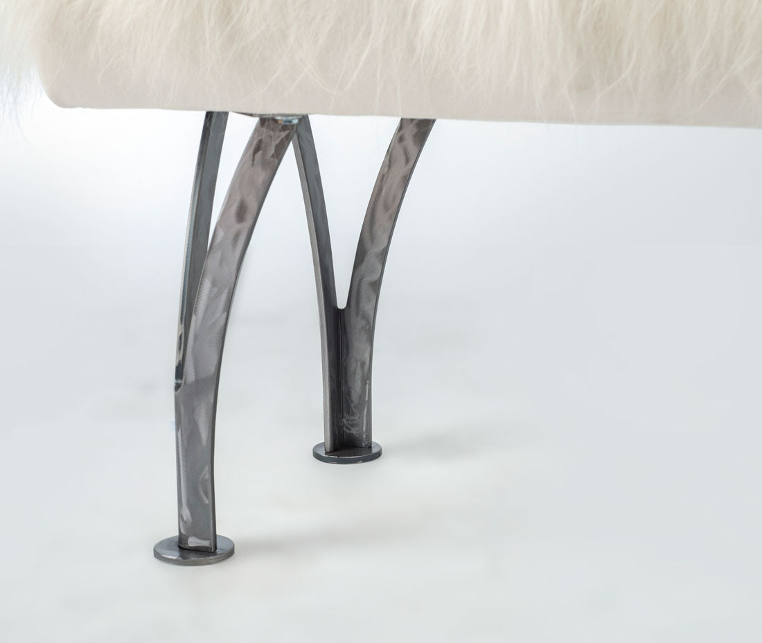 32″ Split Leg Bench (Icelandic Fur)