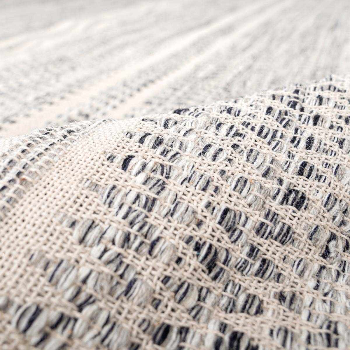 Handcrafted Arabi Wool Area Rug - Durable Stylish Home Decor