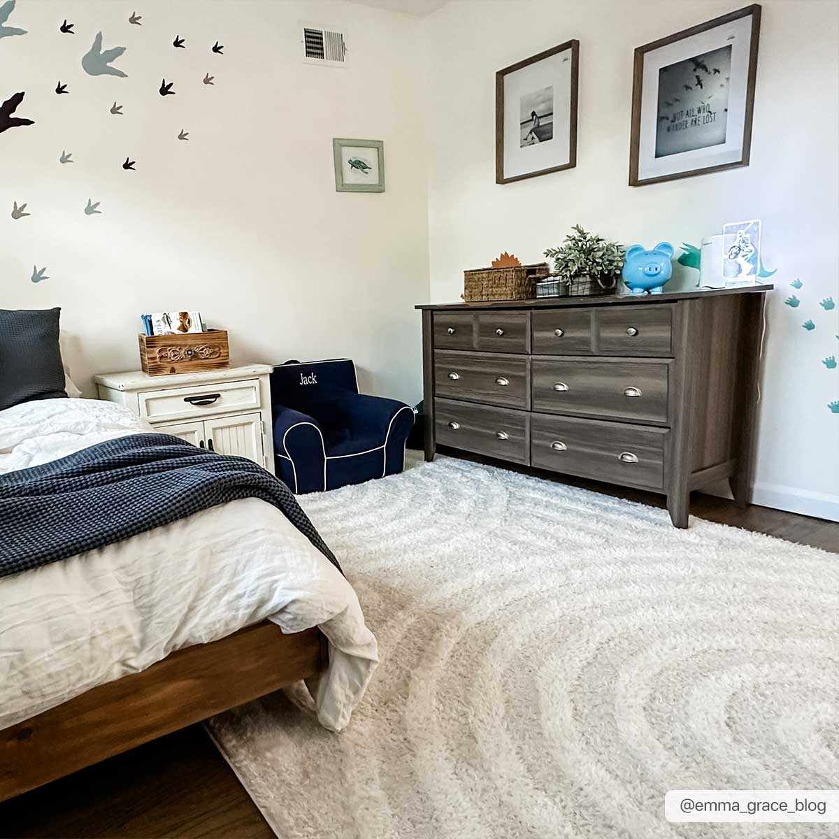 Arnel Cream Area Rug - Soft Elegant Cozy Home Décor