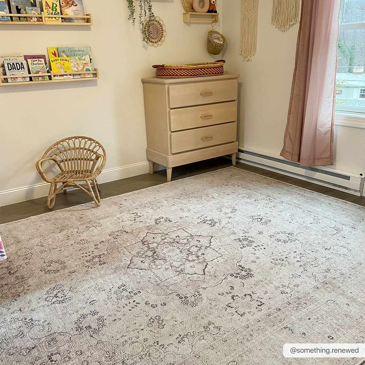 Vintage Washable Flat Pile Rug - Timeless Bethany Design for Home Decor