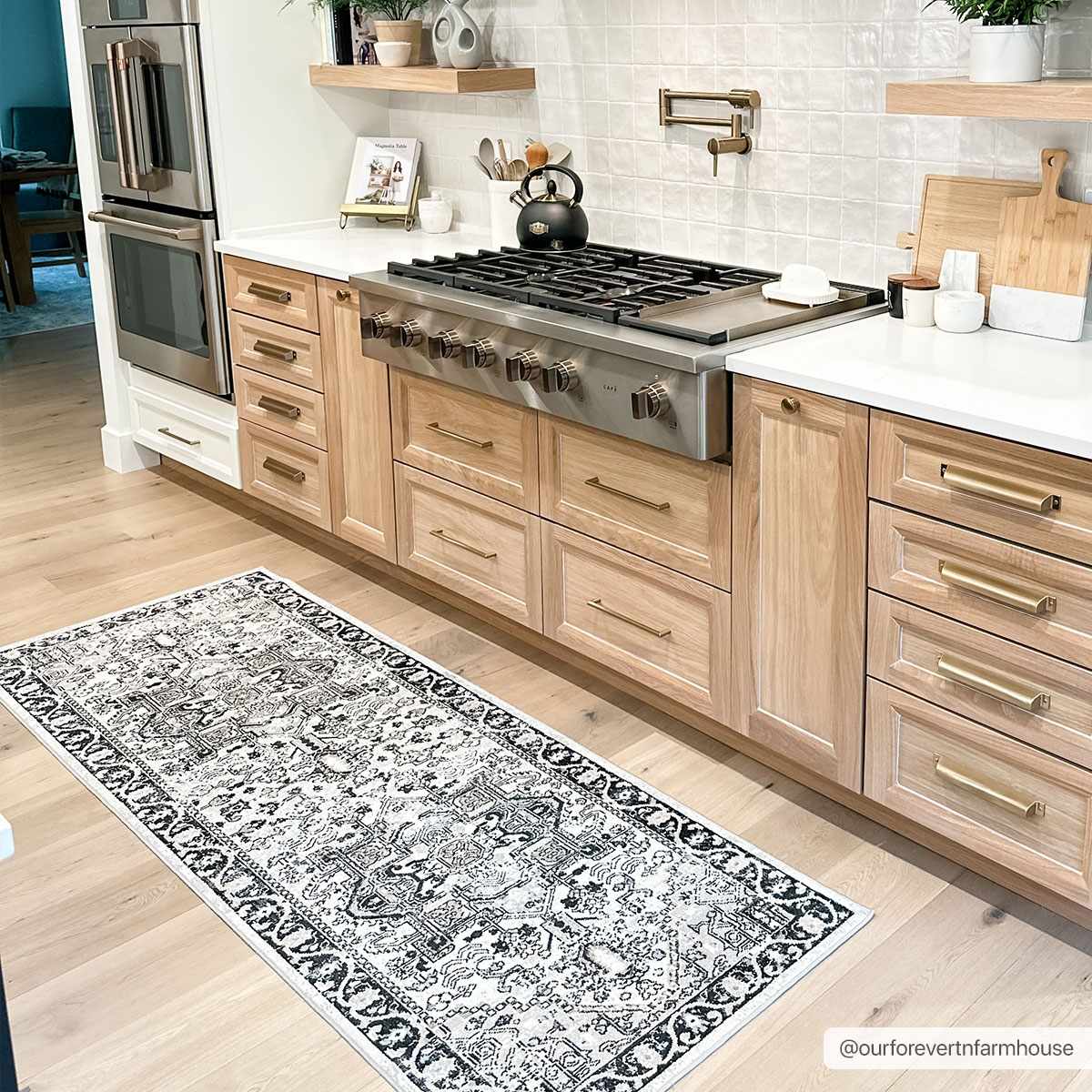 Washable Area Rug - Stylish Durable Easy Clean Rug for Any Room