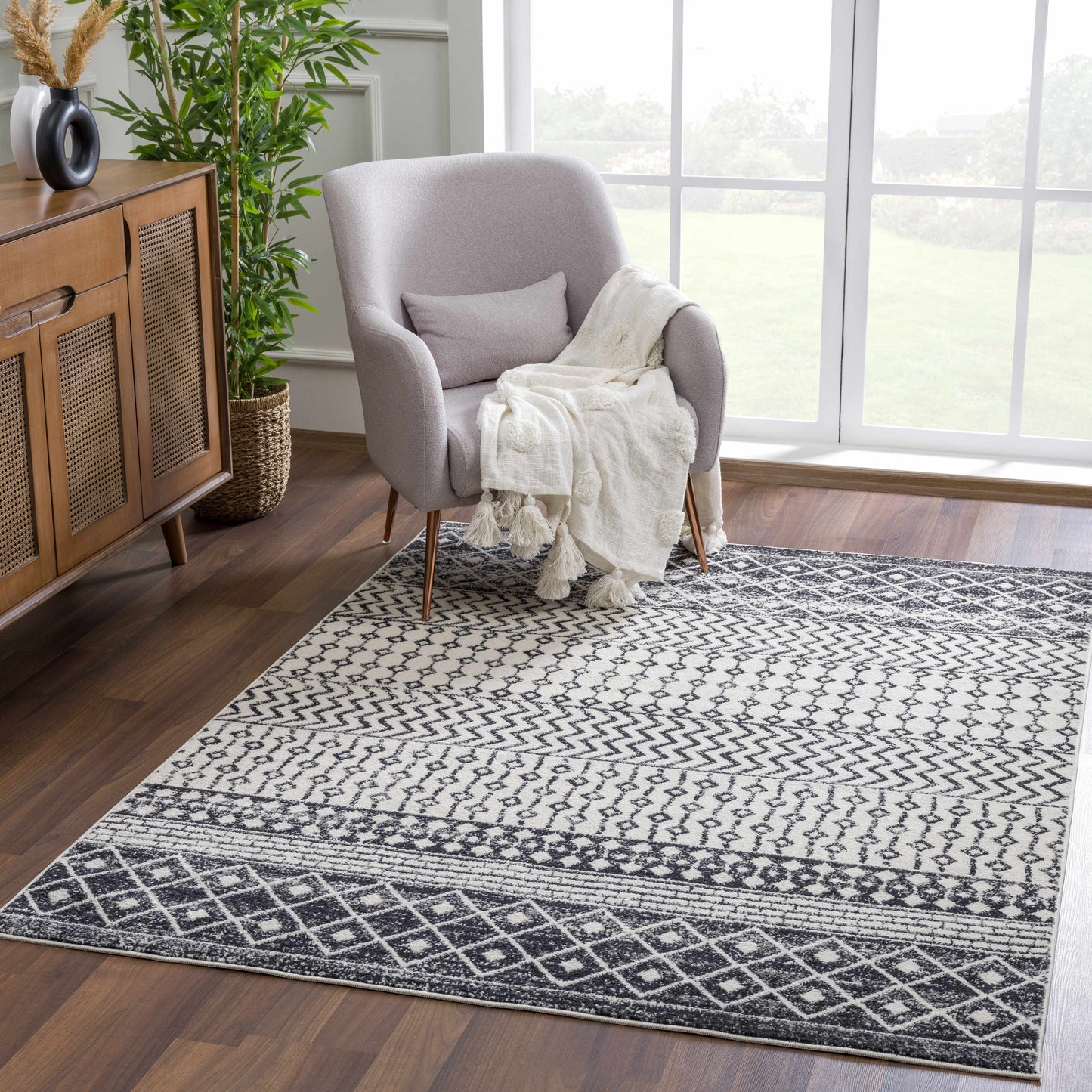 Moroccan Constantin Rug - Elegant Handcrafted Design for Cozy Spaces