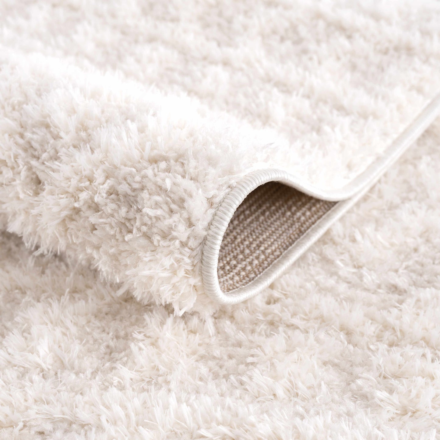 Plush Cream Diamond Area Rug - Cozy Home Decor Rug
