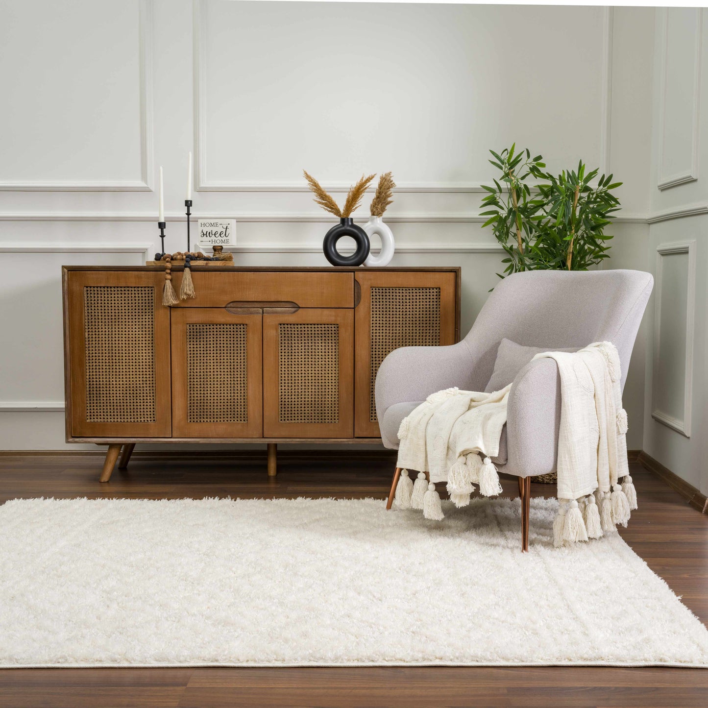 Plush Cream Diamond Area Rug - Cozy Home Decor Rug