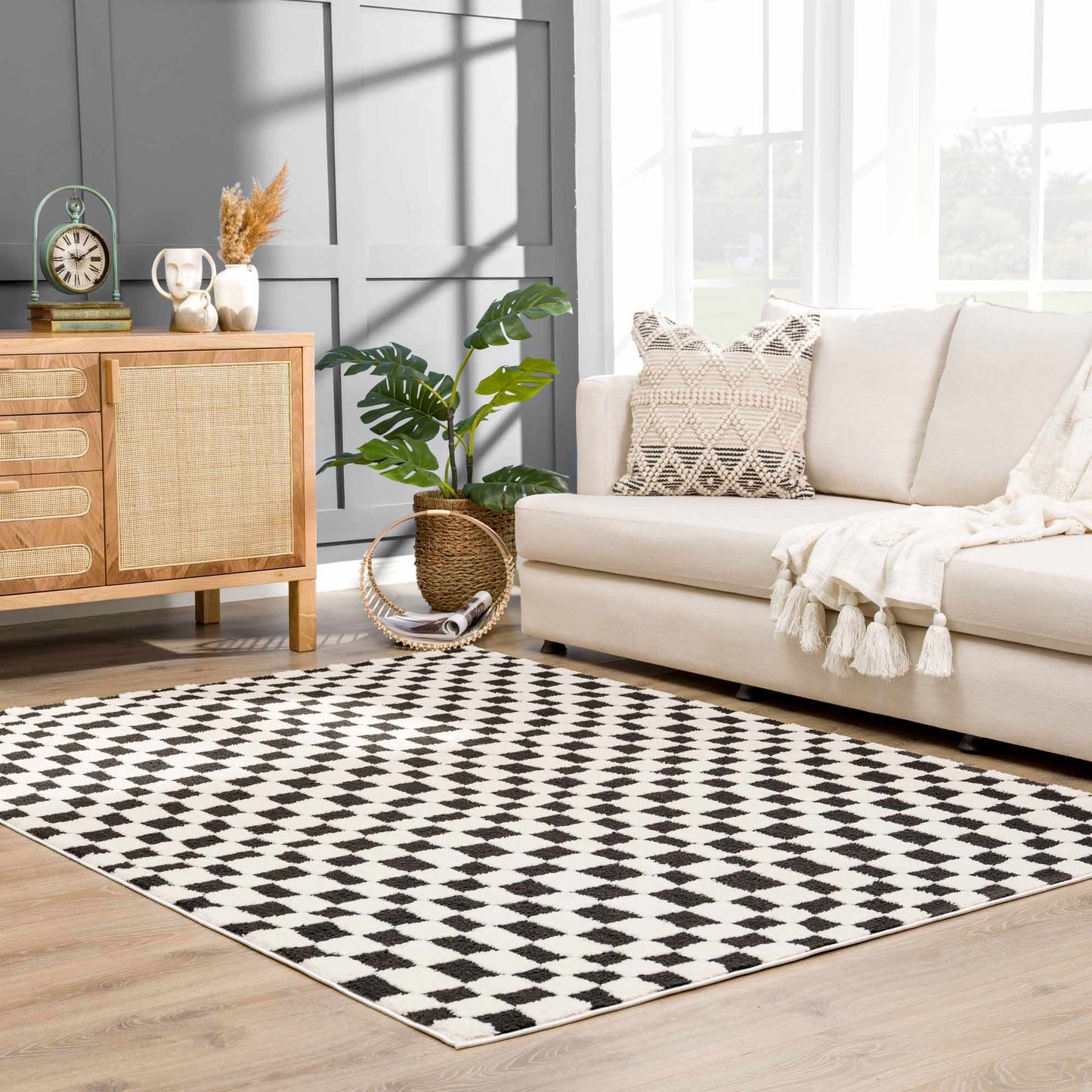 Checkered Area Rug - Stylish Black and White Geometric Floor Decor