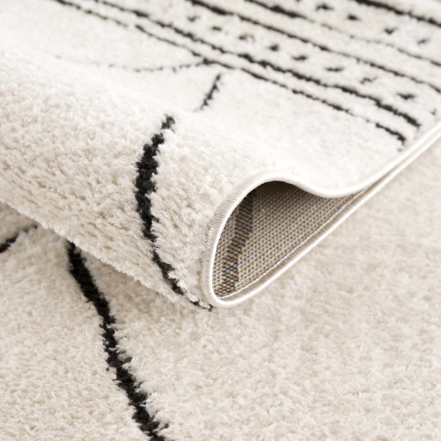 Geometric Area Rug - Black White Modern Home Decor