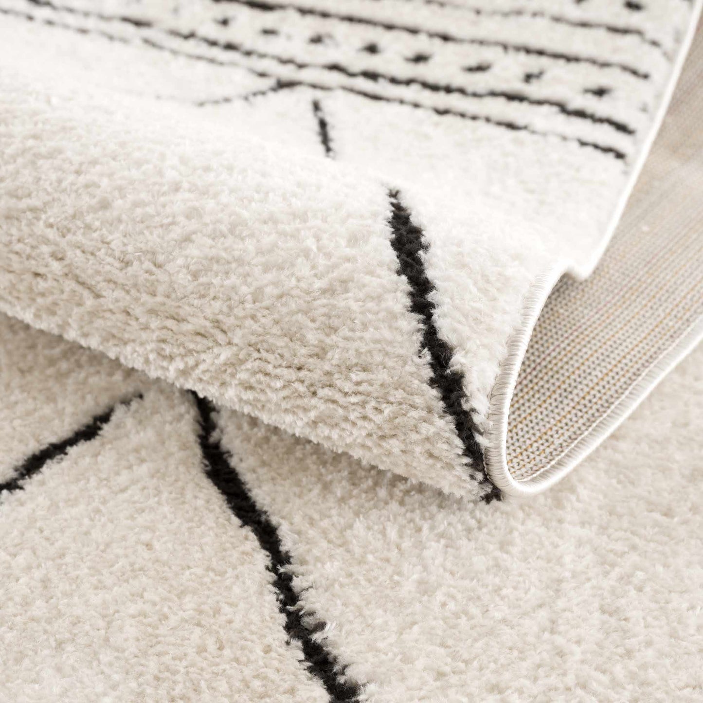 Geometric Area Rug - Black White Modern Home Decor