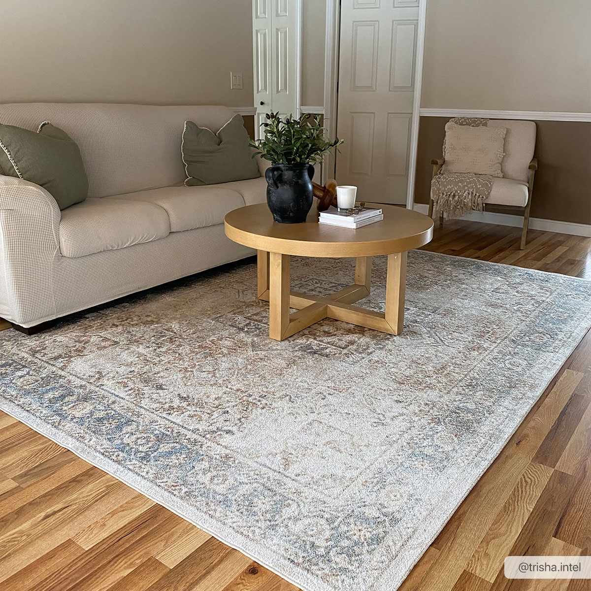 Heritage Washable Area Rug - Classic Flat Pile Design for Easy Care