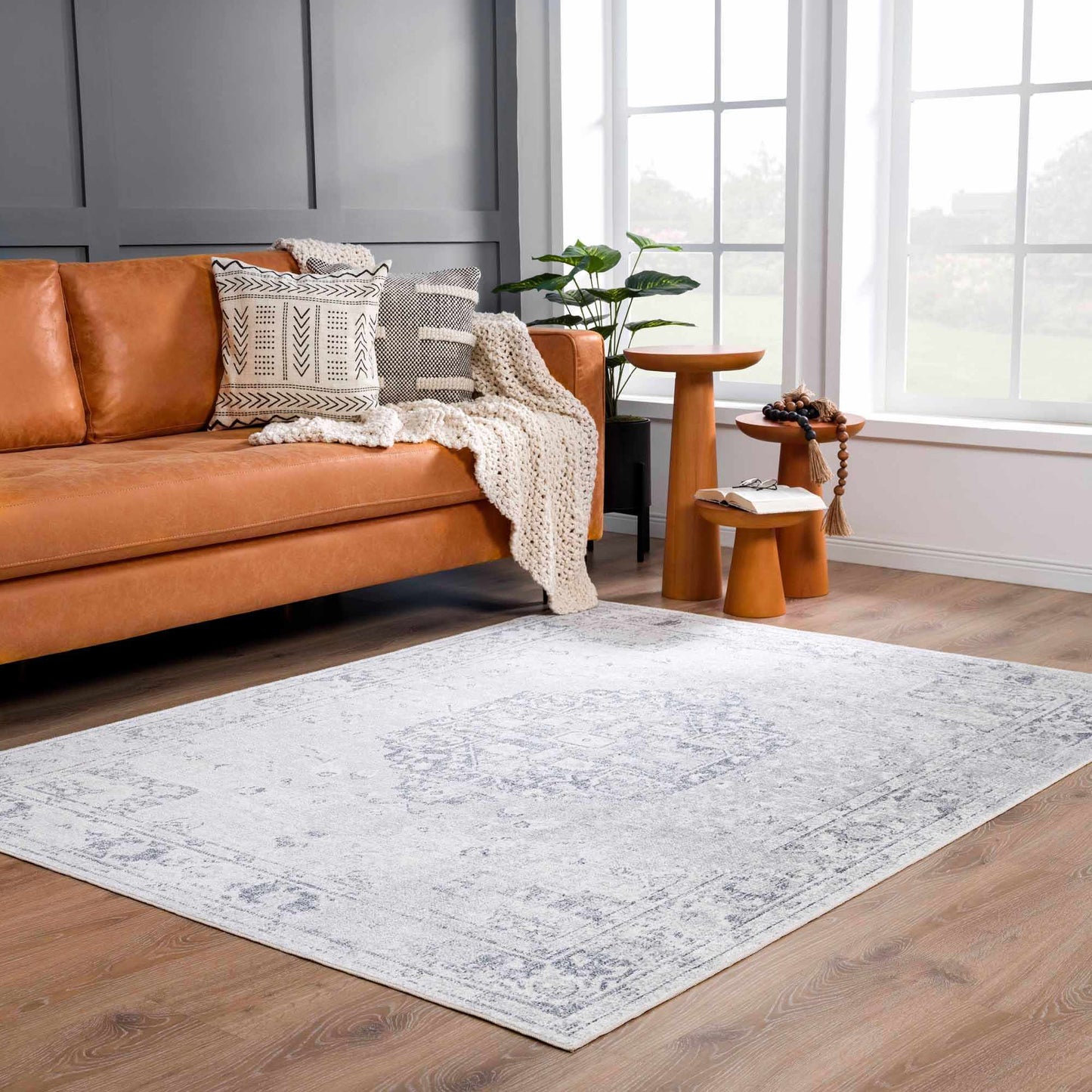 Washable Flat Pile Rug - Stylish Durable Home Decor in Akram Antrasit