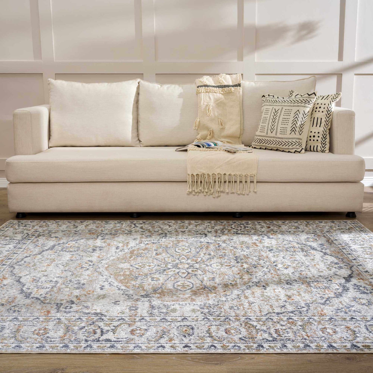 Washable Cream Flat Pile Rug - Soft Stylish Area Rug for Home Decor