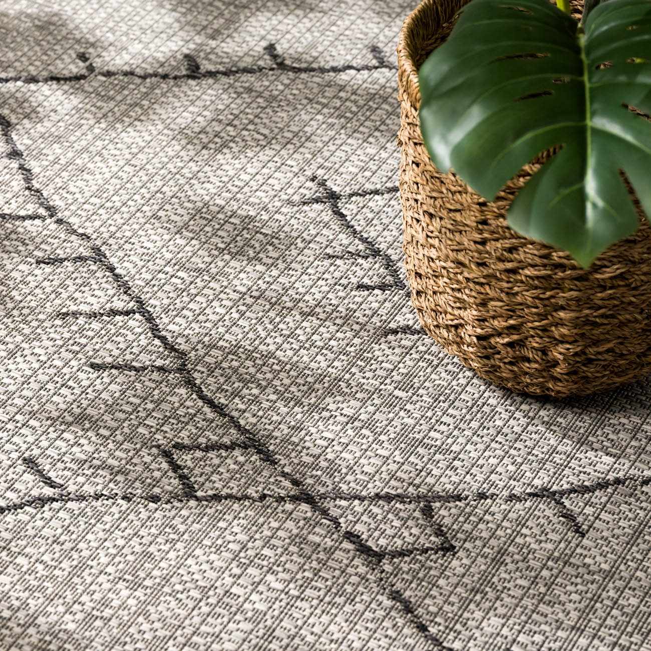 Nordic Area Rug - Stylish Durable Eco-Friendly Home Decor