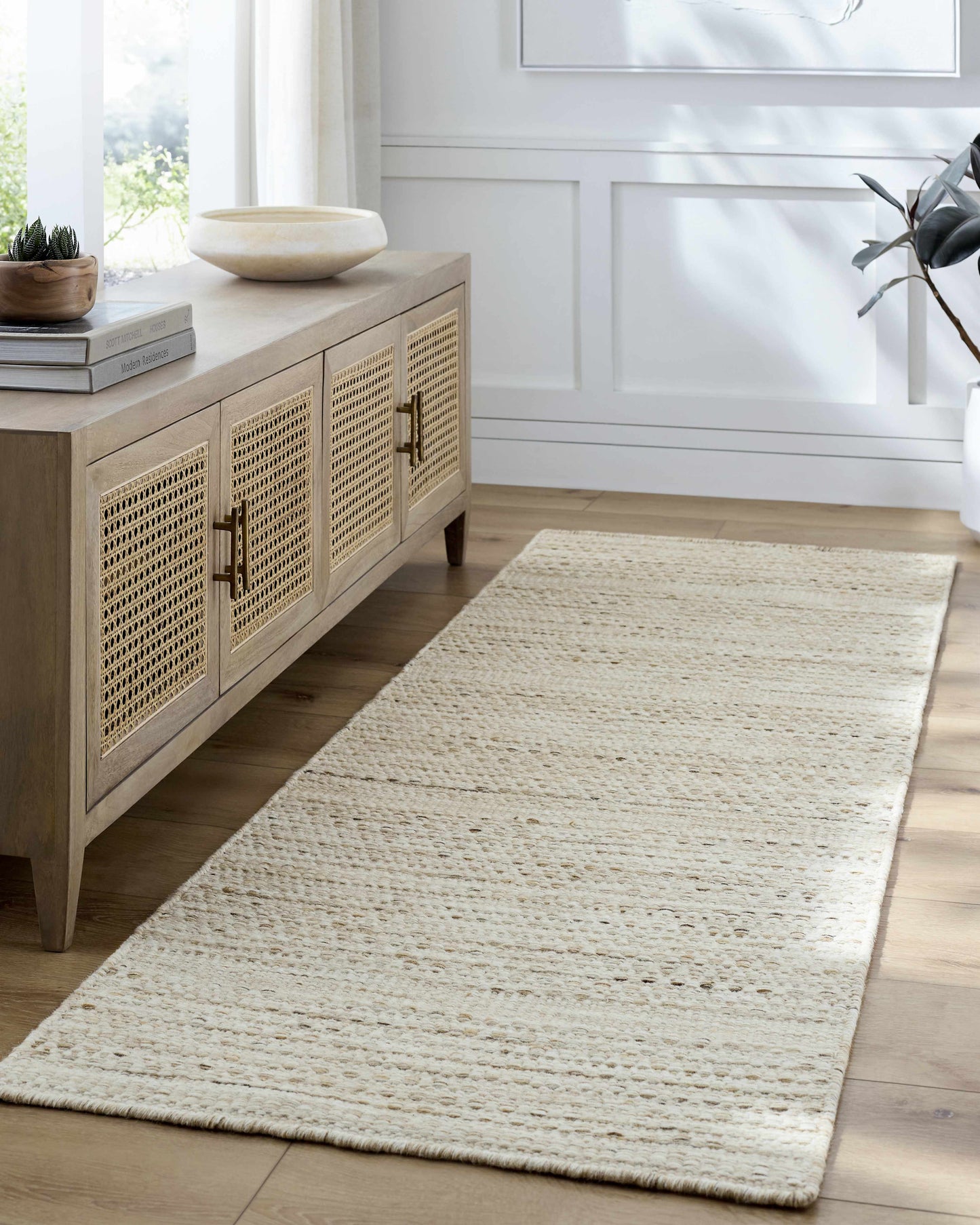 Moshe Area Rug - Elegant Geometric Design for Modern Spaces