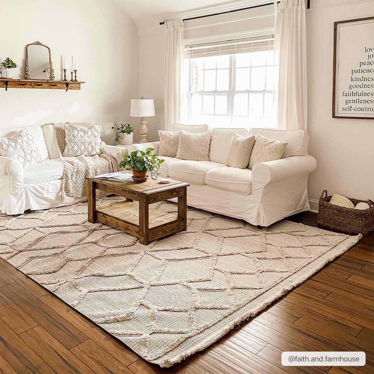 Rustic Malilinao Area Rug - Cozy Farmhouse Living Room or Bedroom Decor