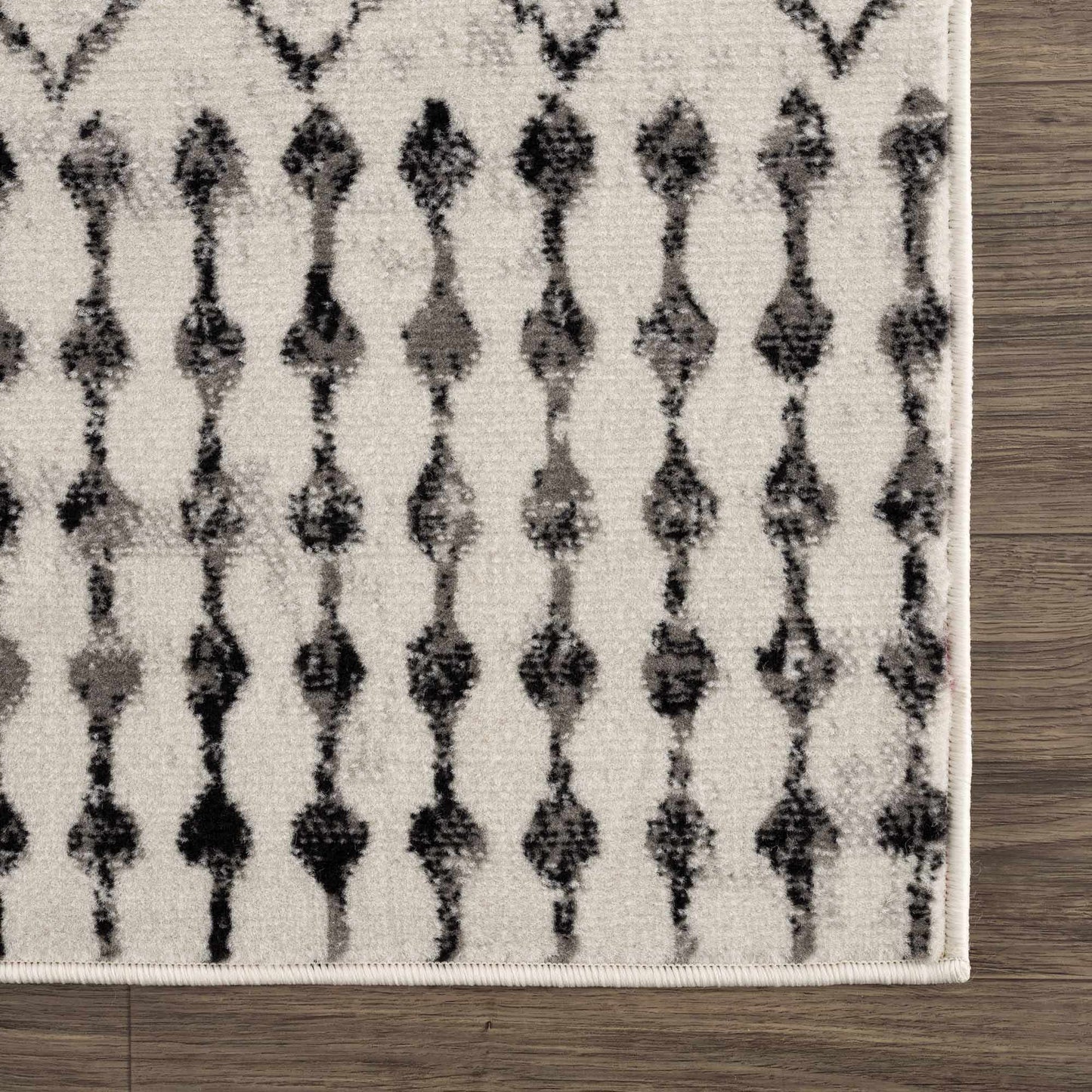 Scandinavian Moroccan Trellis Area Rug - Stylish Geometric Design for Modern Homes