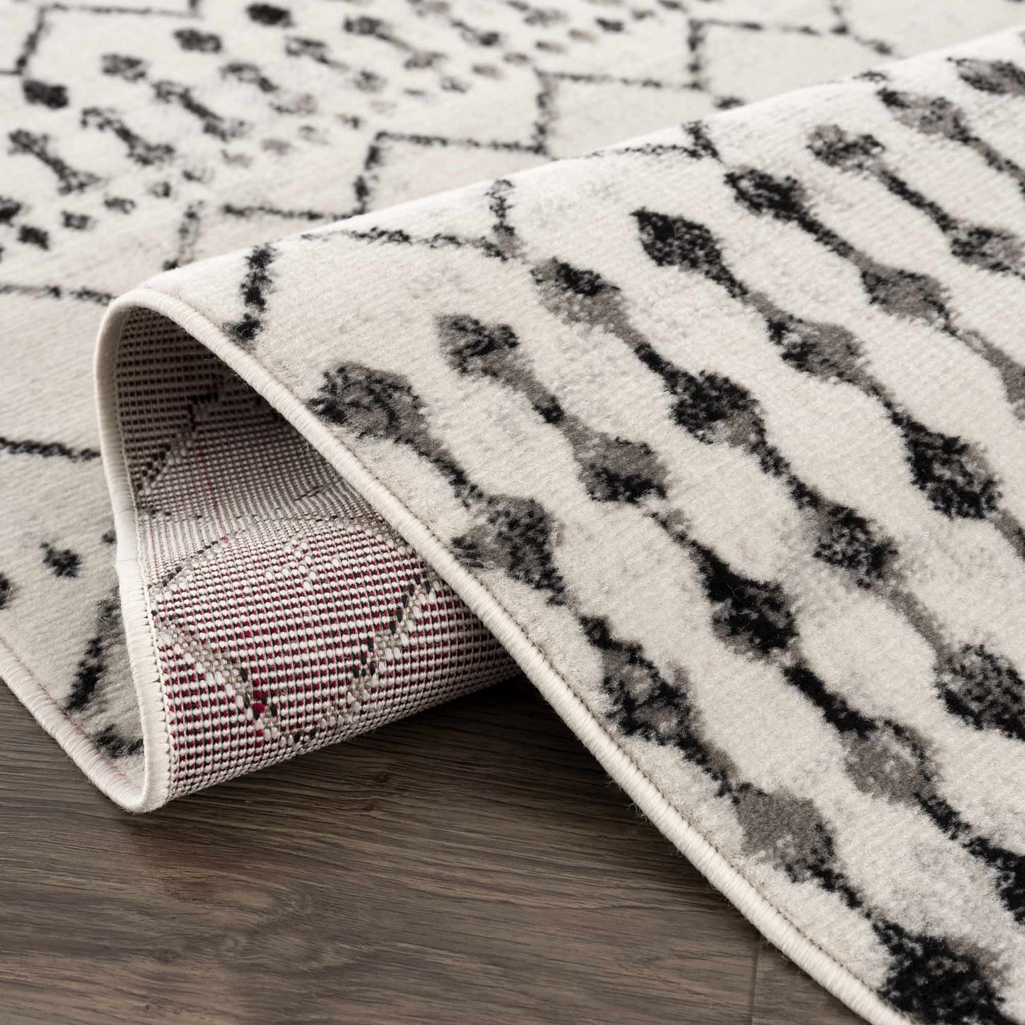 Scandinavian Moroccan Trellis Area Rug - Stylish Geometric Design for Modern Homes