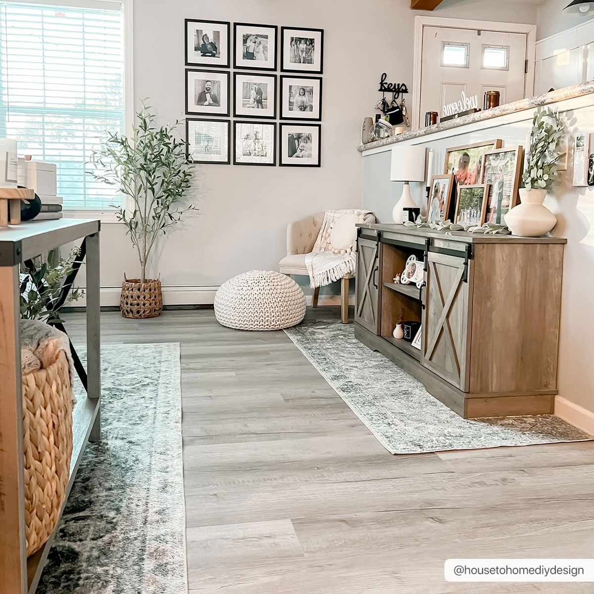 Washable Blue Flat Pile Rug - Stylish Durable Home Decor