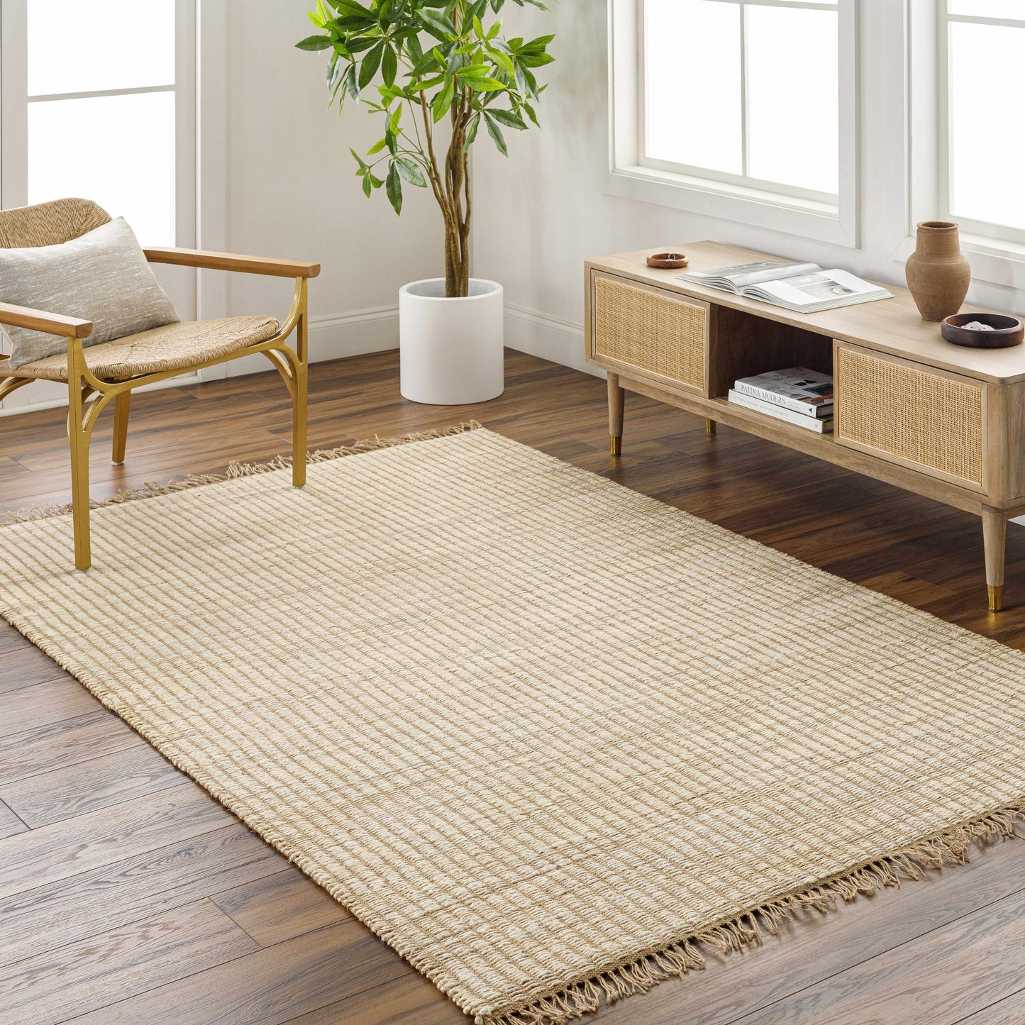 Modern Geometric Area Rug - Stylish Home Decor Accent