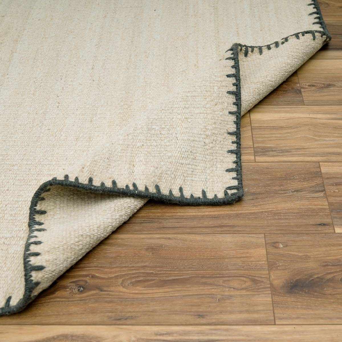Hand Woven Wool Area Rug - Off White Ayumu Collection