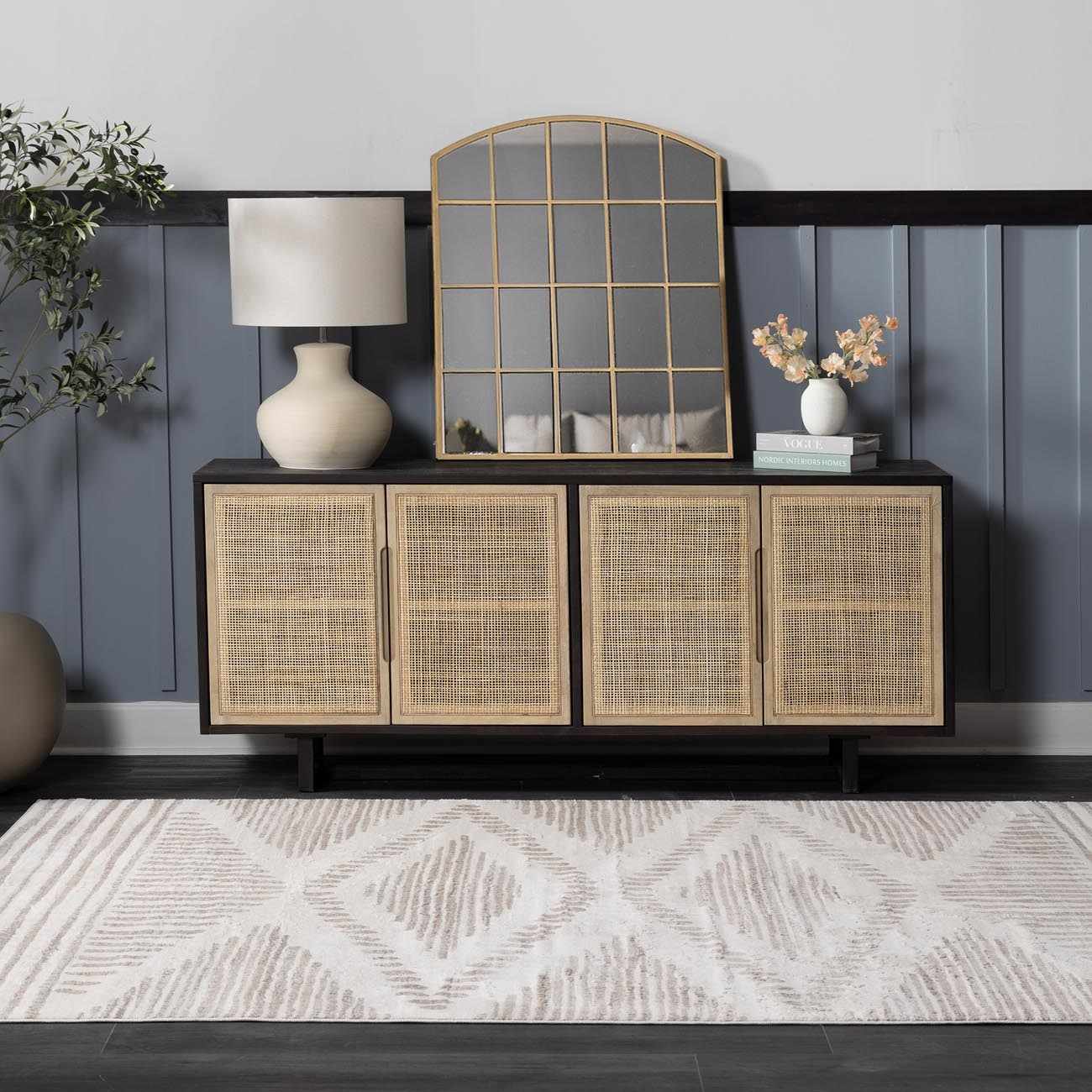 Beige Area Rug - Elegant Neutral Floor Decor for Modern Spaces