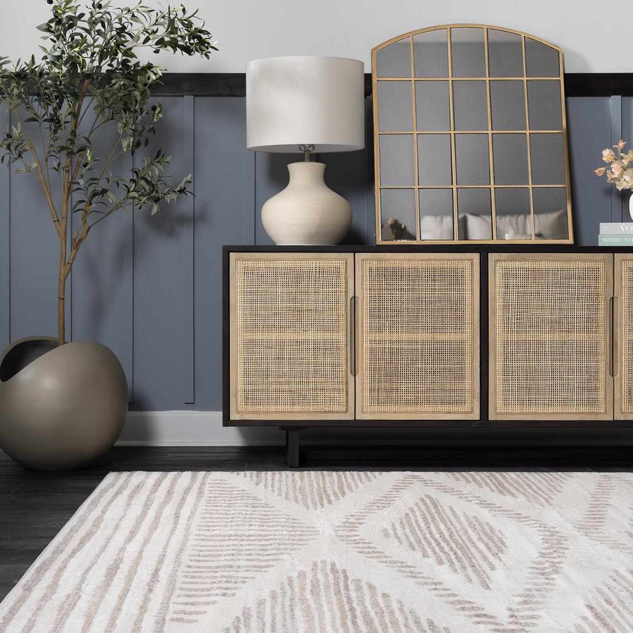 Beige Area Rug - Elegant Neutral Floor Decor for Modern Spaces
