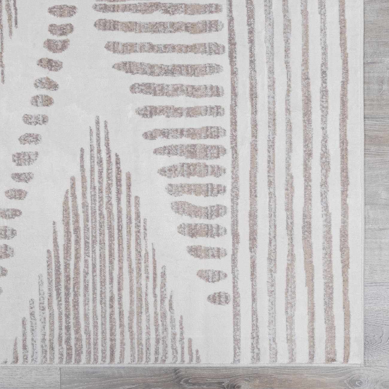 Beige Area Rug - Elegant Neutral Floor Decor for Modern Spaces