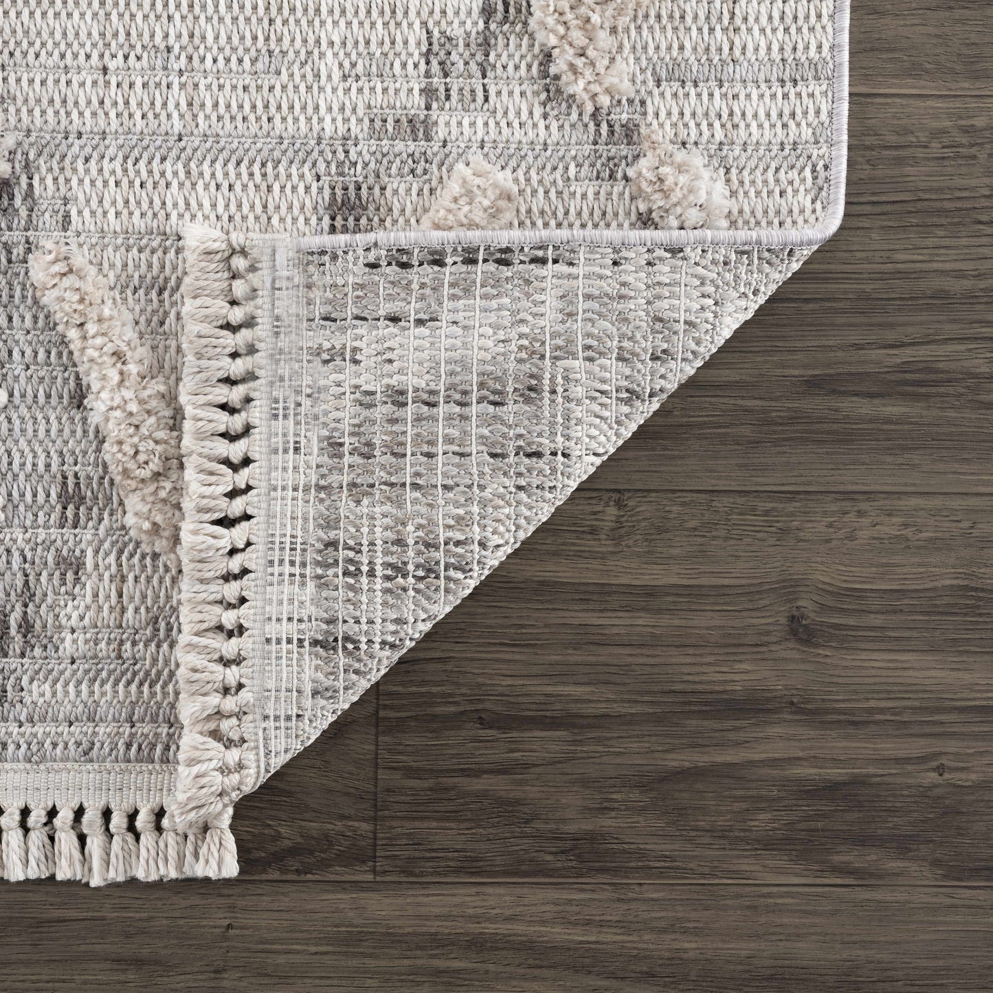 Rustic High-Low Area Rug - Cozy Home Décor Accent
