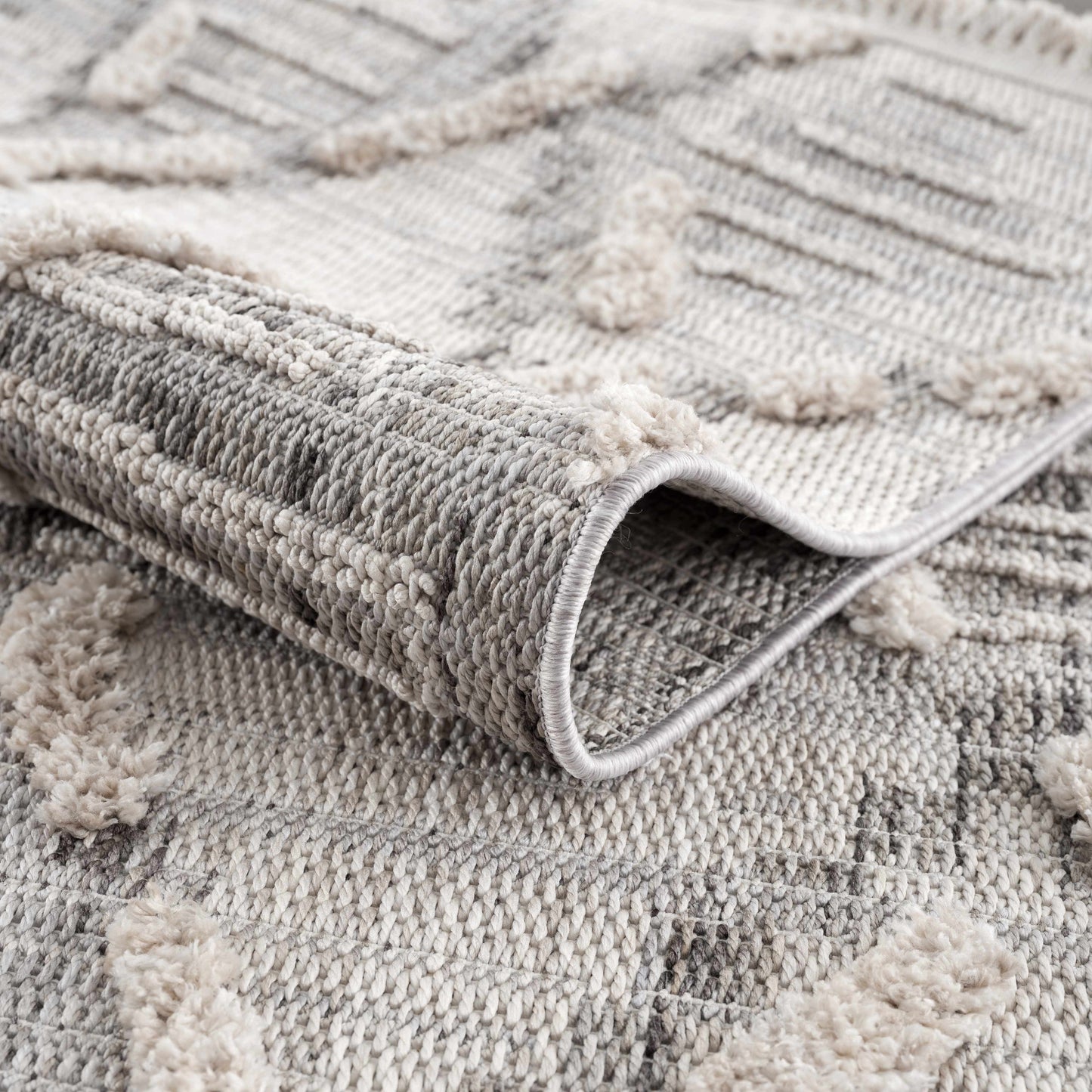 Rustic High-Low Area Rug - Cozy Home Décor Accent