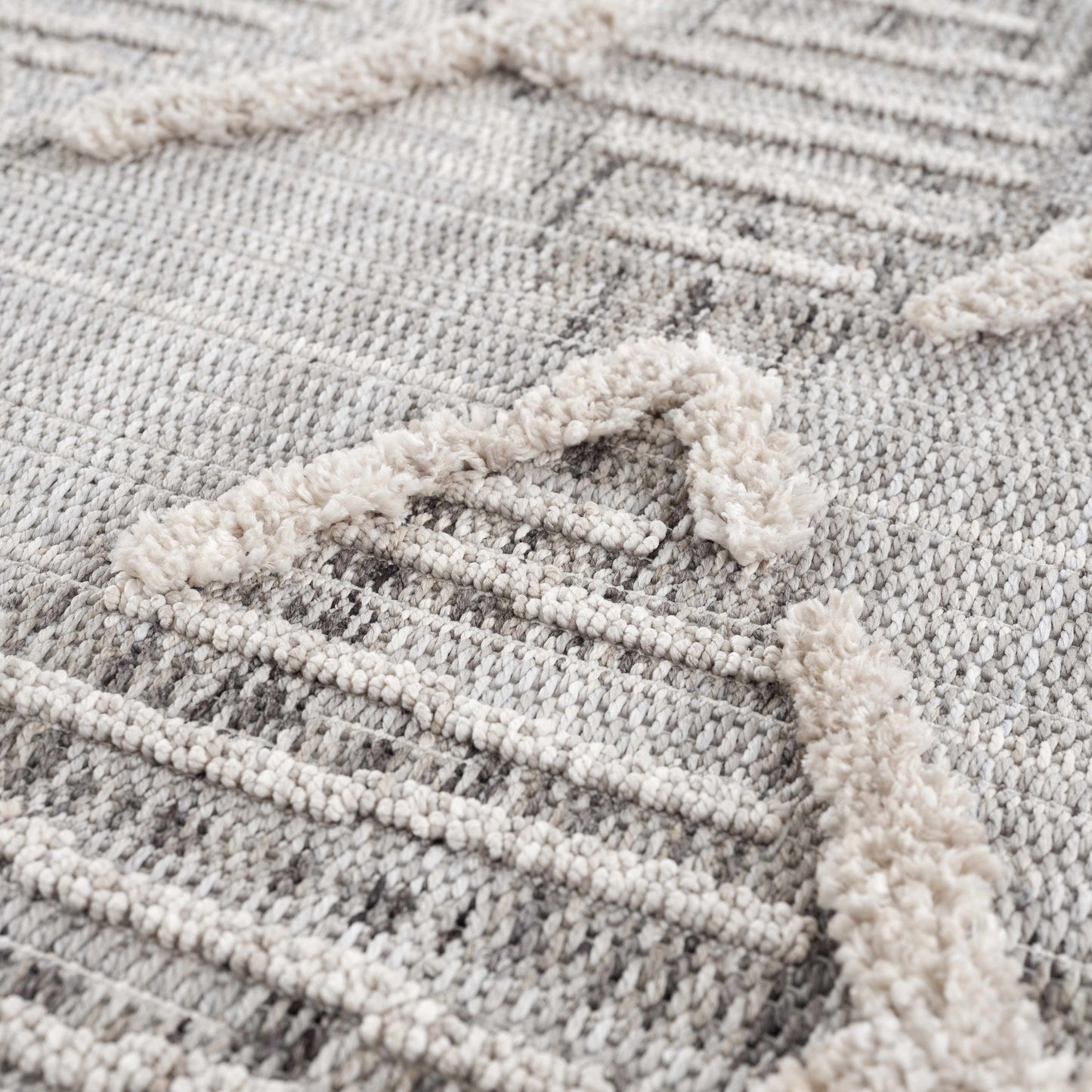 Rustic High-Low Area Rug - Cozy Home Décor Accent