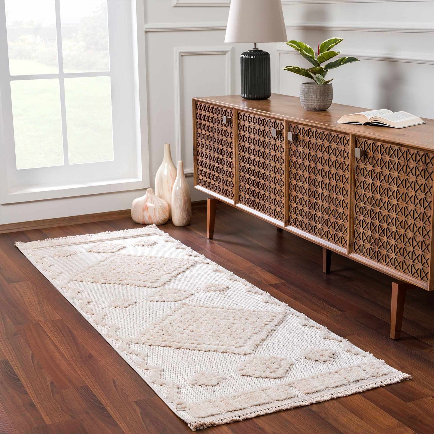 Rustic Area Rug - High-Low Design for Cozy Home Decor