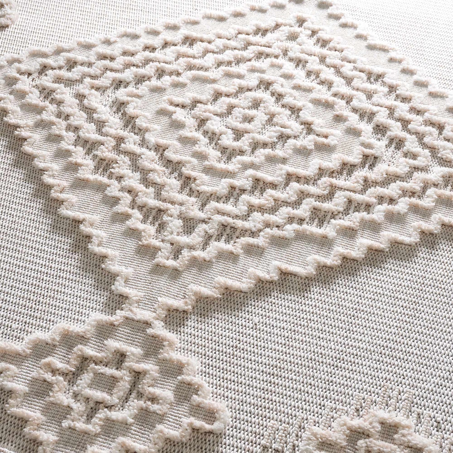 Rustic Area Rug - High-Low Design for Cozy Home Decor
