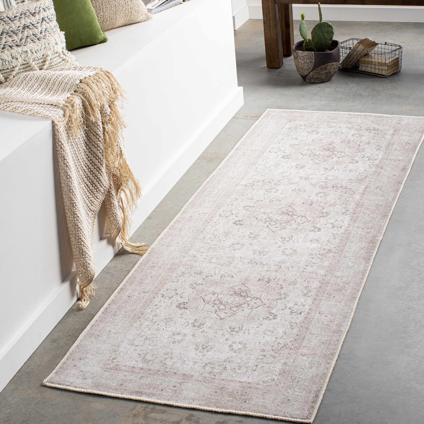 Vintage Washable Flat Pile Rug - Timeless Bethany Design for Home Decor