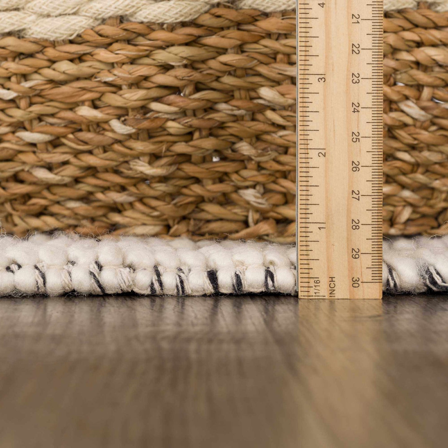 Ramsbury Wool Area Rug - Handcrafted Cozy Home Décor Rug