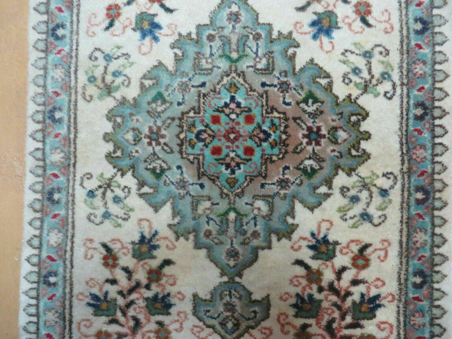 1' 9" X 2' 5" Handmade Indian Wool Rug Lahore Floral Design Small Oriental Rug Beige & Teal