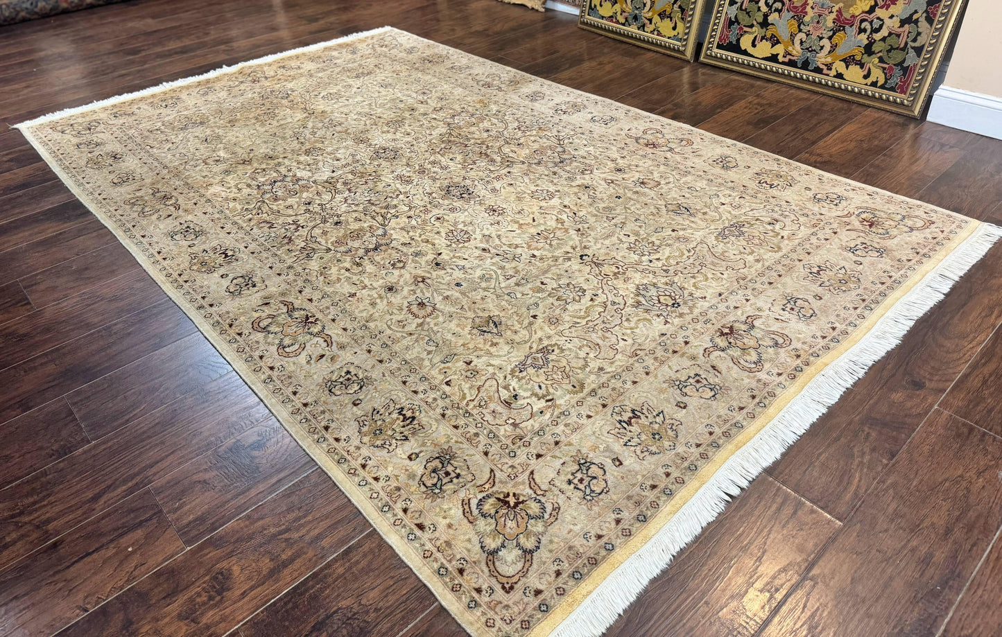 Persian Rug Handmade Wool 6x9 Floral Beige