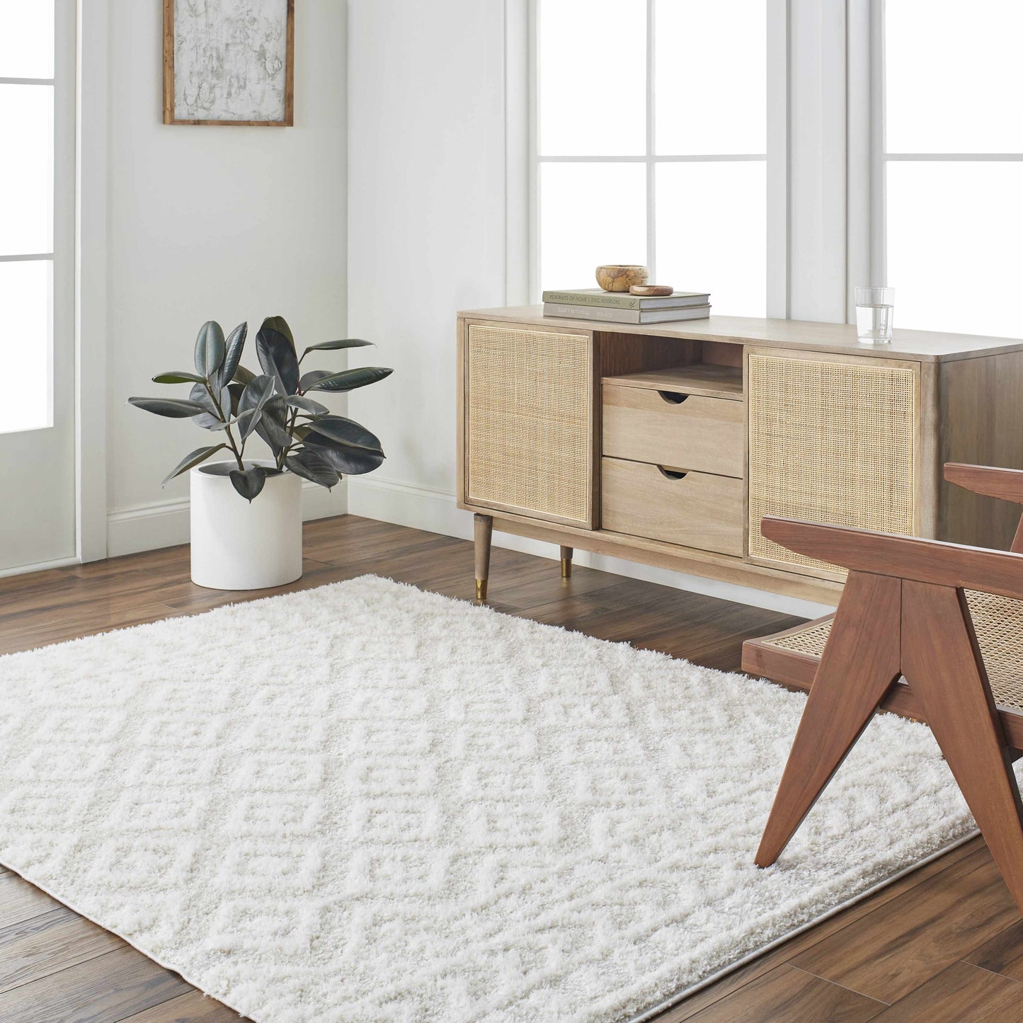 Plush Cream Diamond Area Rug - Cozy Home Decor Rug
