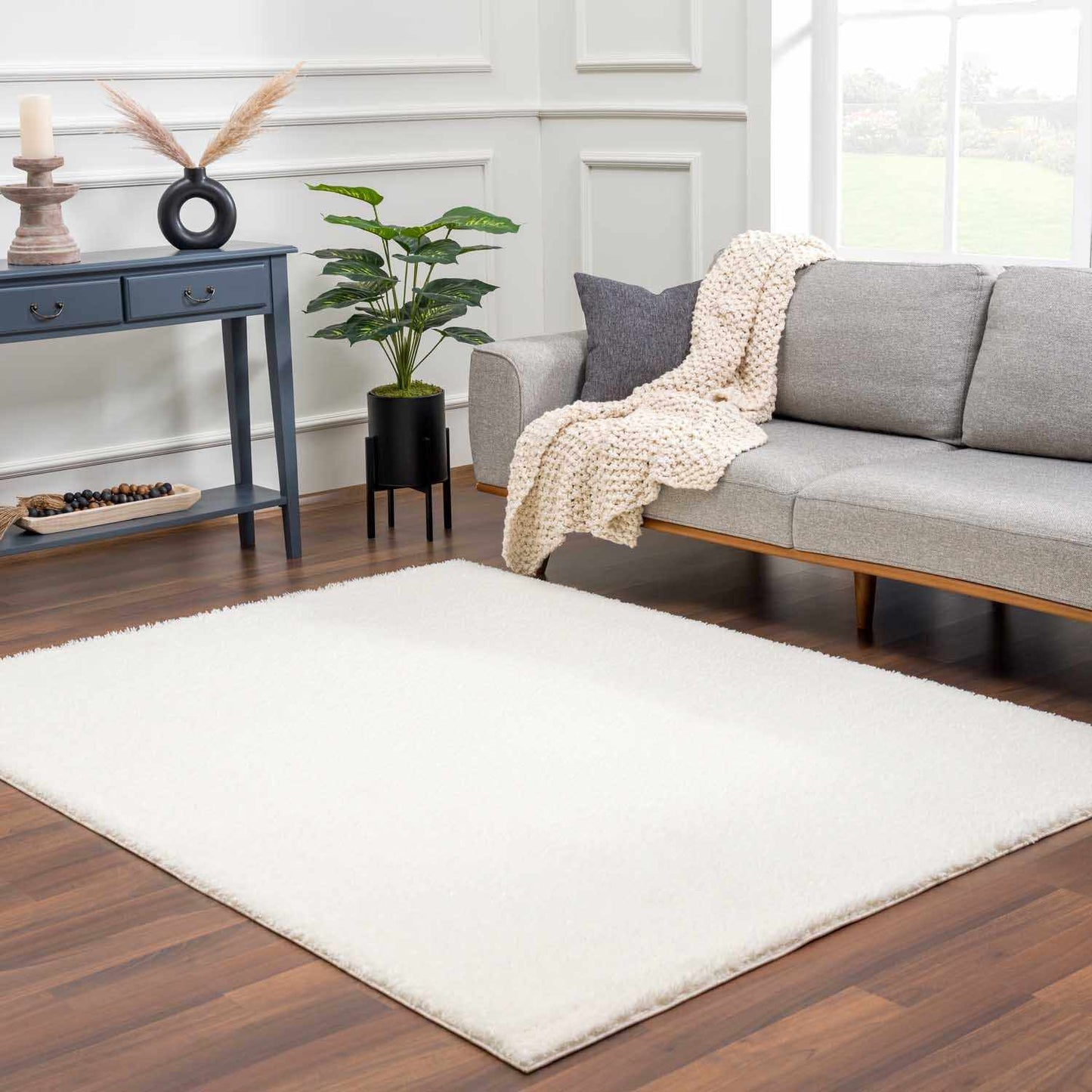 Cream Plush Rug - Cozy Home Décor
