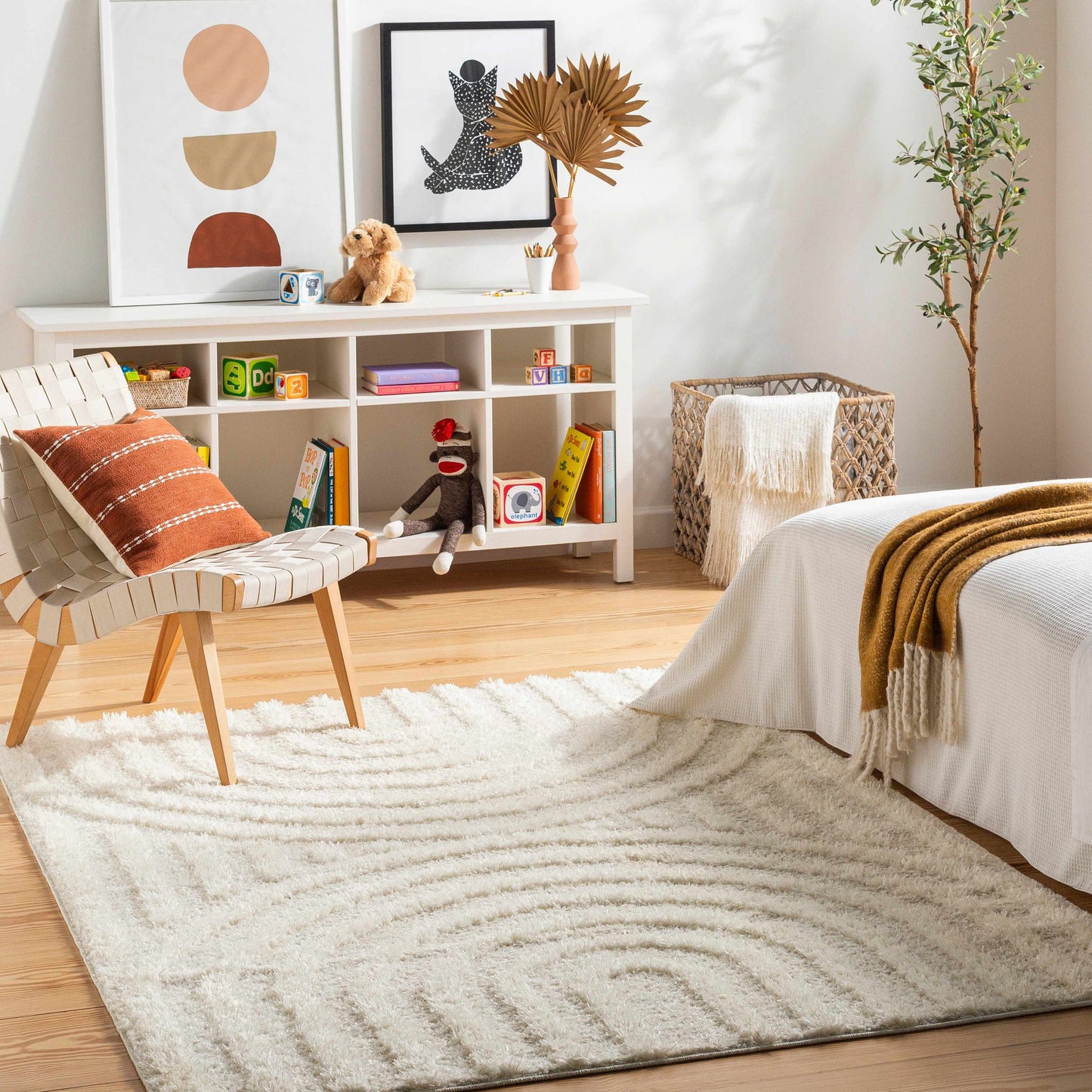 Arnel Cream Area Rug - Soft Elegant Cozy Home Décor