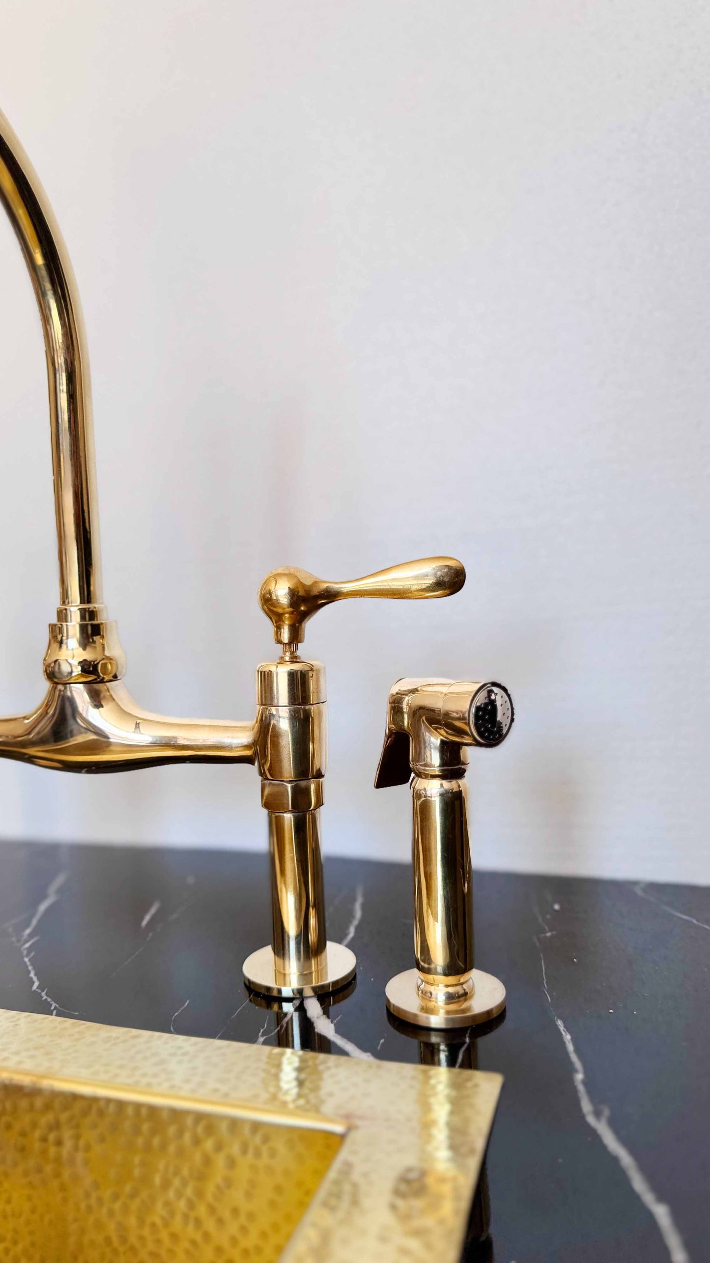 Robinet pont en laiton non laqué vintage 8"