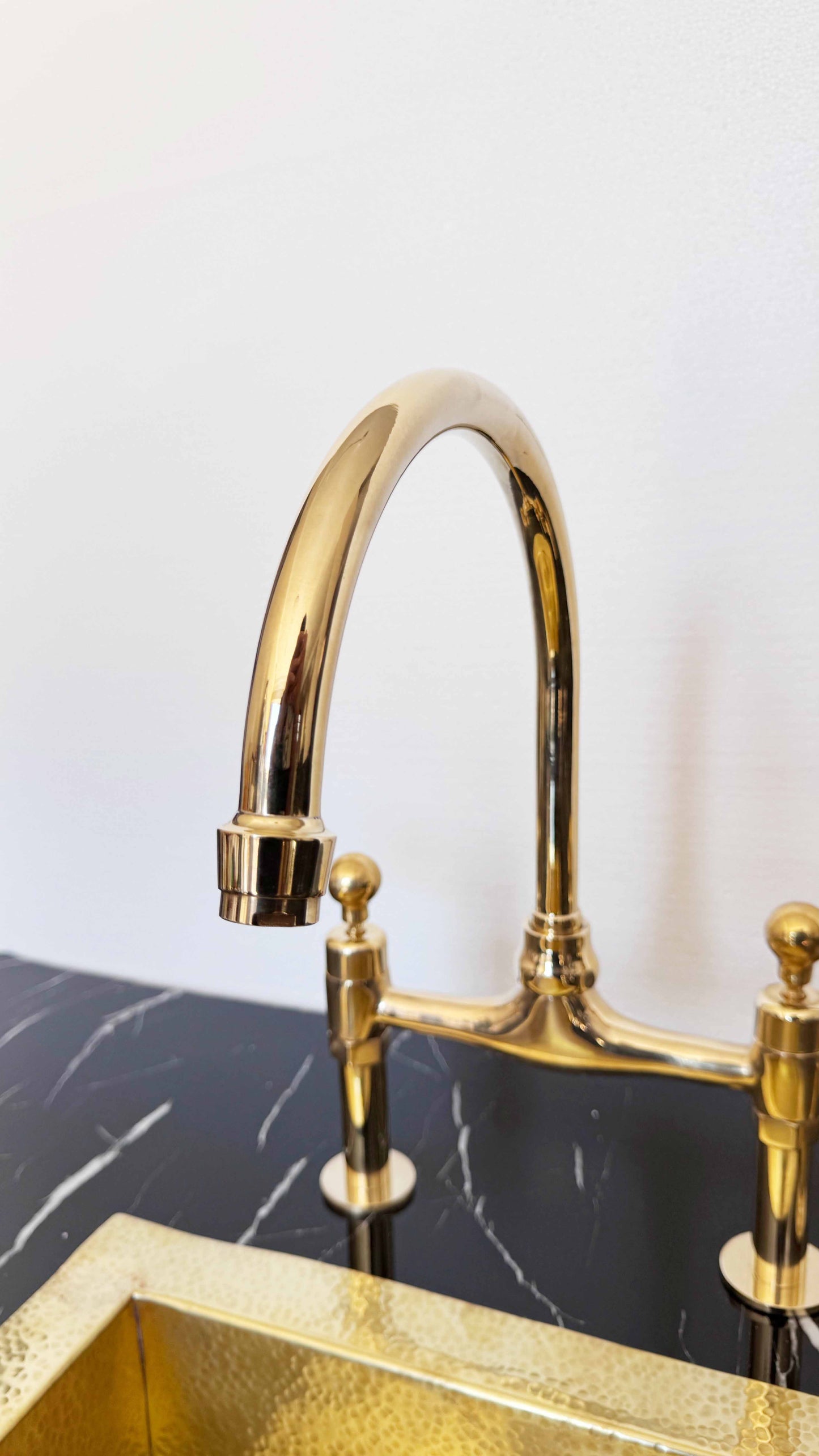 Robinet pont en laiton non laqué vintage 8"