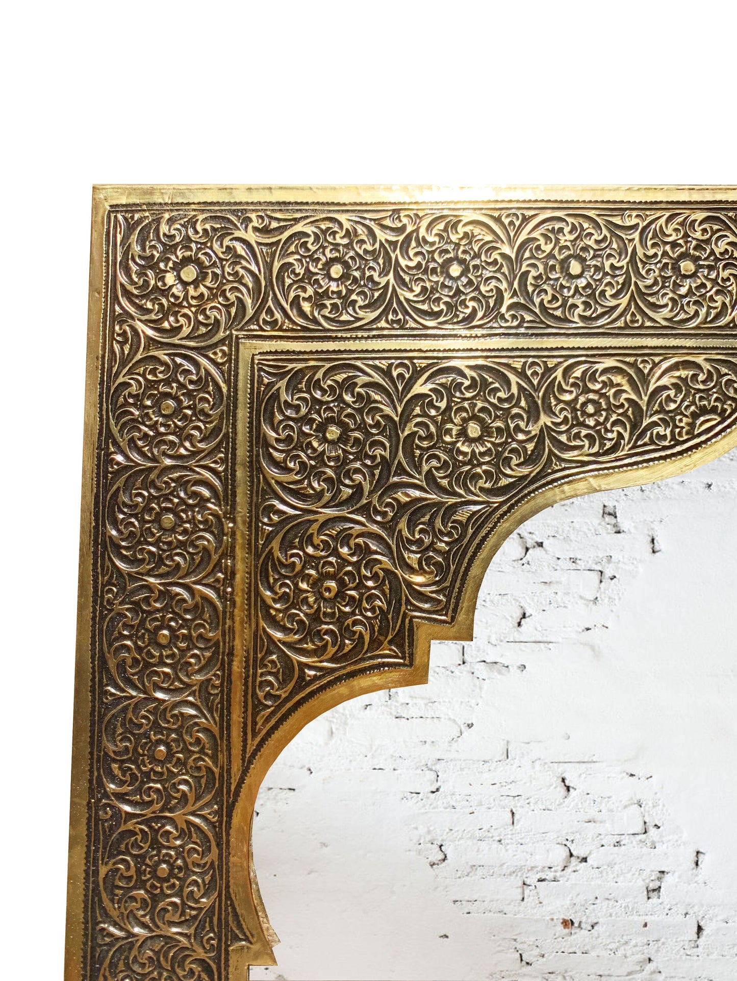 Espejo marroquí artesanal: espejo de pared de latón antiguo y dorado