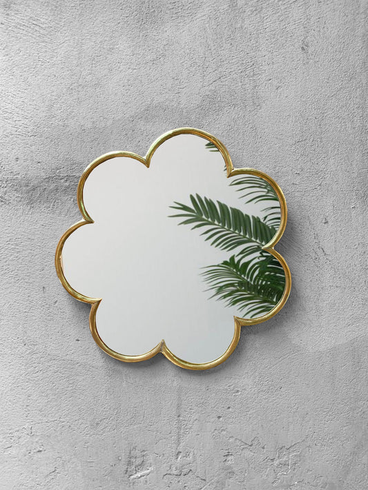 Espejo de pared de latón con flores: espejo marroquí hecho a mano