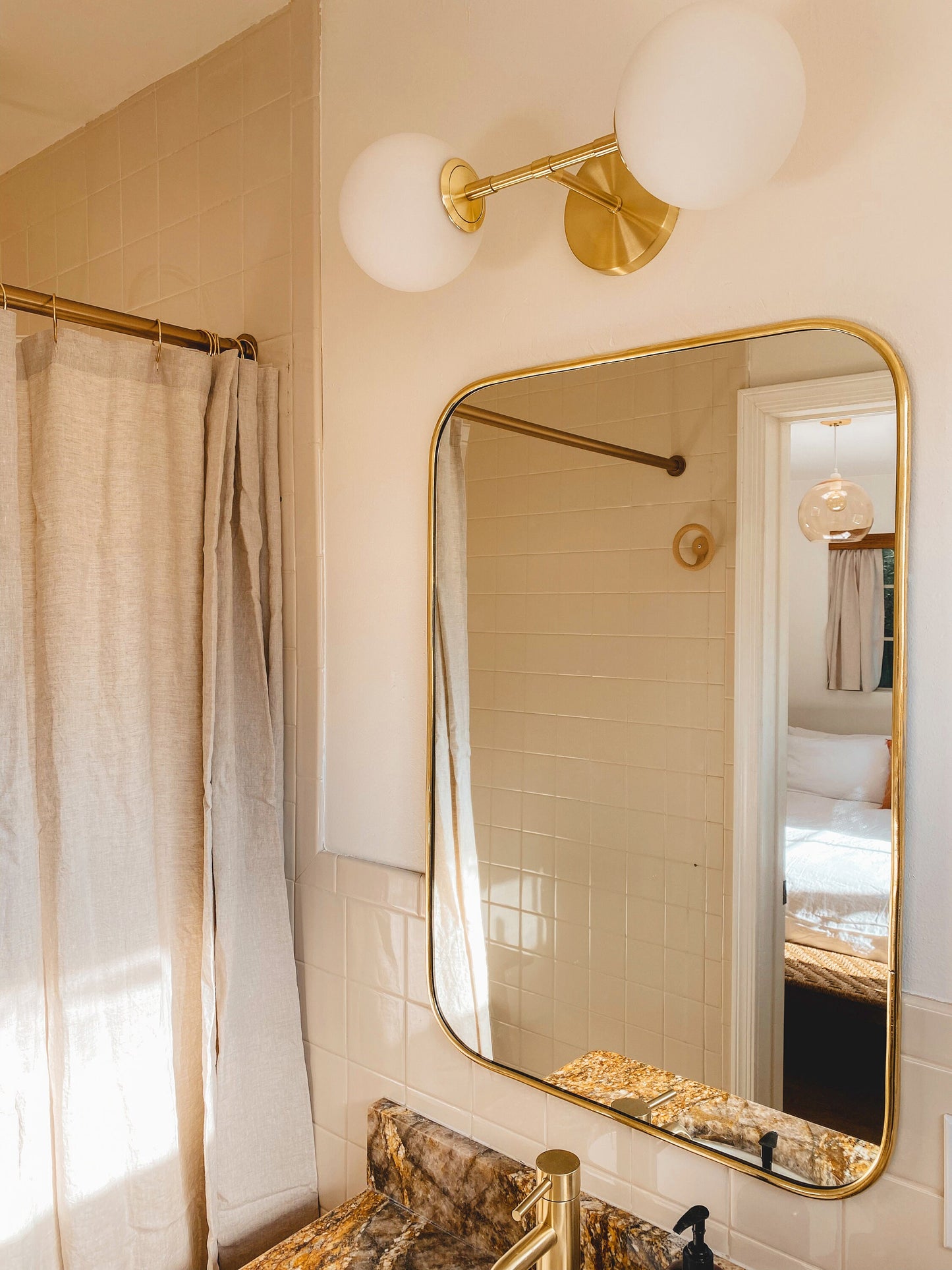 Espejo rectangular de latón - Espejo de pared para dormitorio hecho a mano