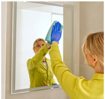 How to Clean a Mirror Step by Step