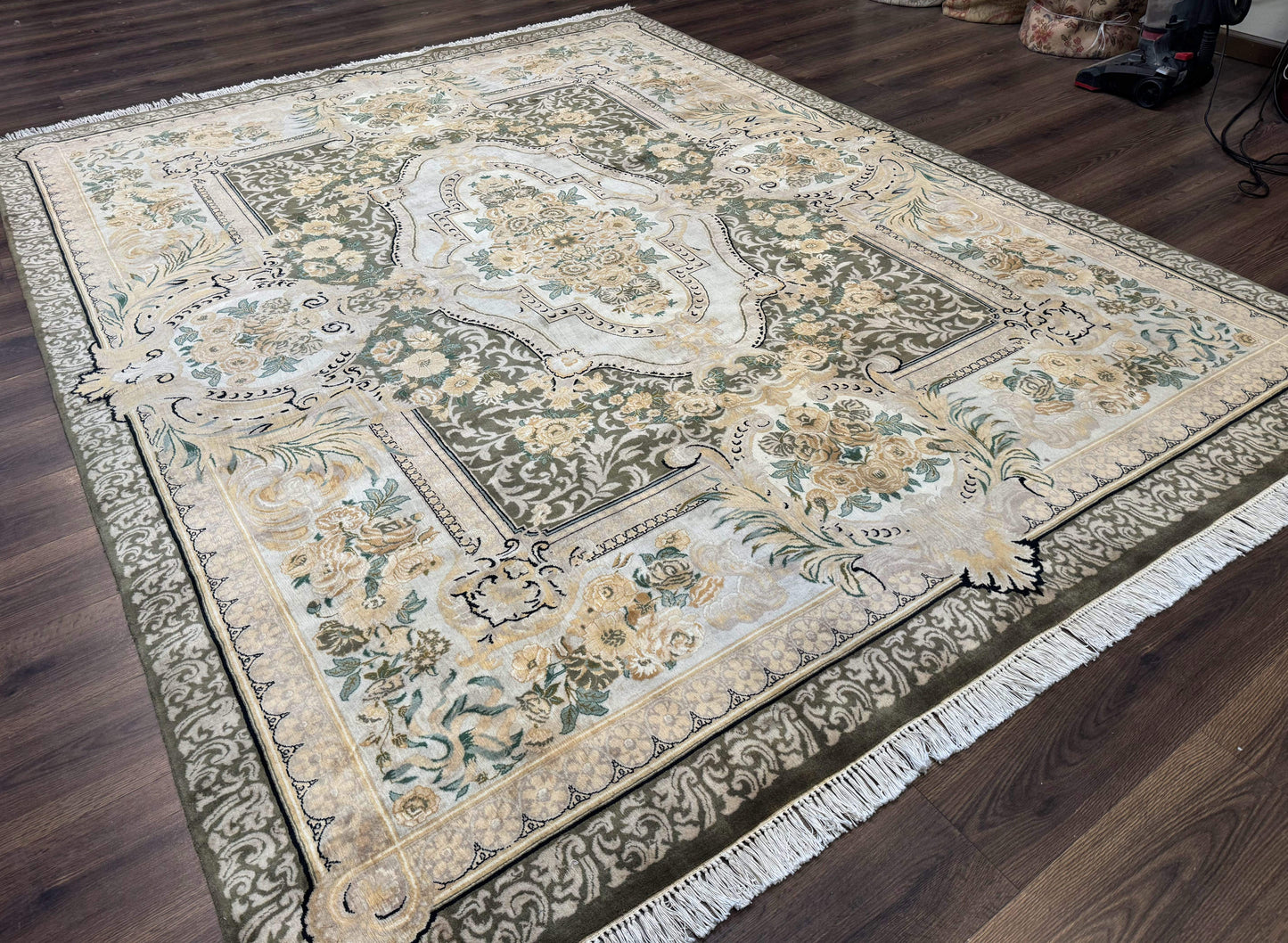 Aubusson Rug 8x10 Hand Knotted Wool Floral Savonnerie Design