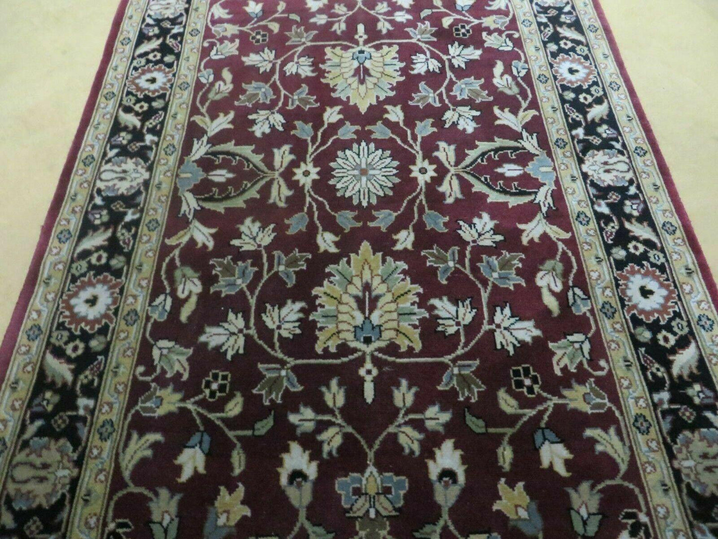 Handmade Wool Rug Indian Agra Pattern Hand Knotted 4x6 Vintage 1970s
