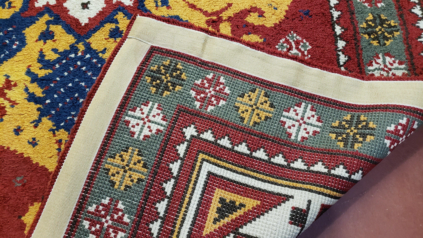 Moroccan Heriz Rug 6x9 Large Central Medallion Red Yellow Blue Colorful Wool Area Rug