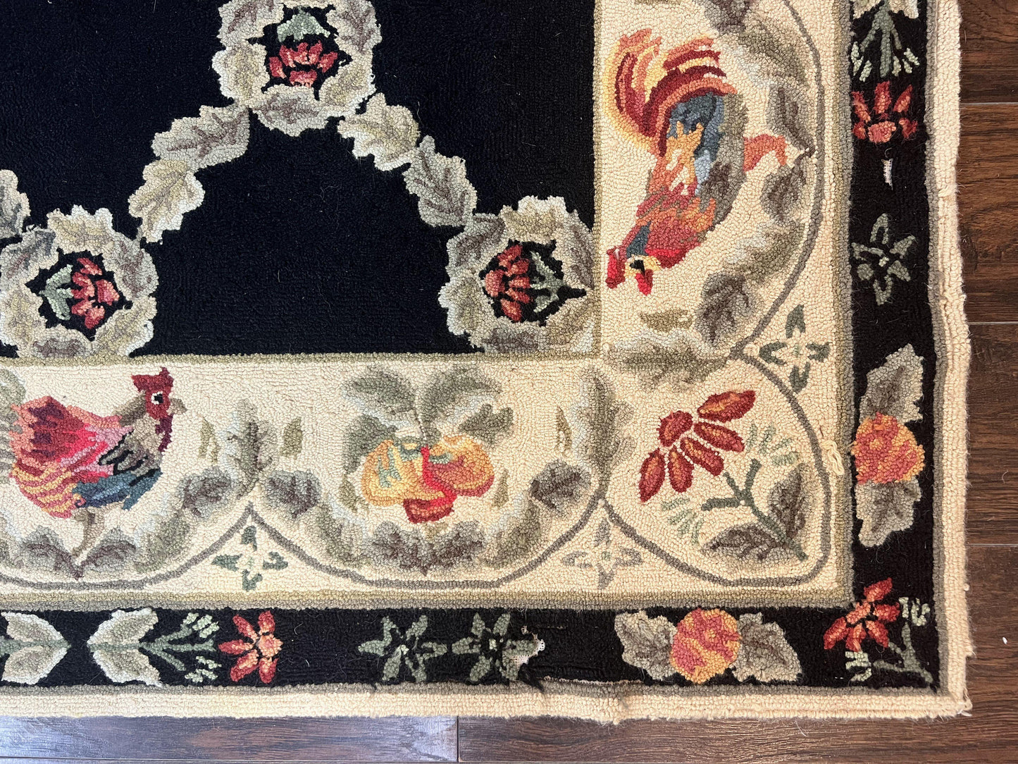 Hooked Rug 5x8 Vintage Wool Aubusson Pattern With Roses And Roosters