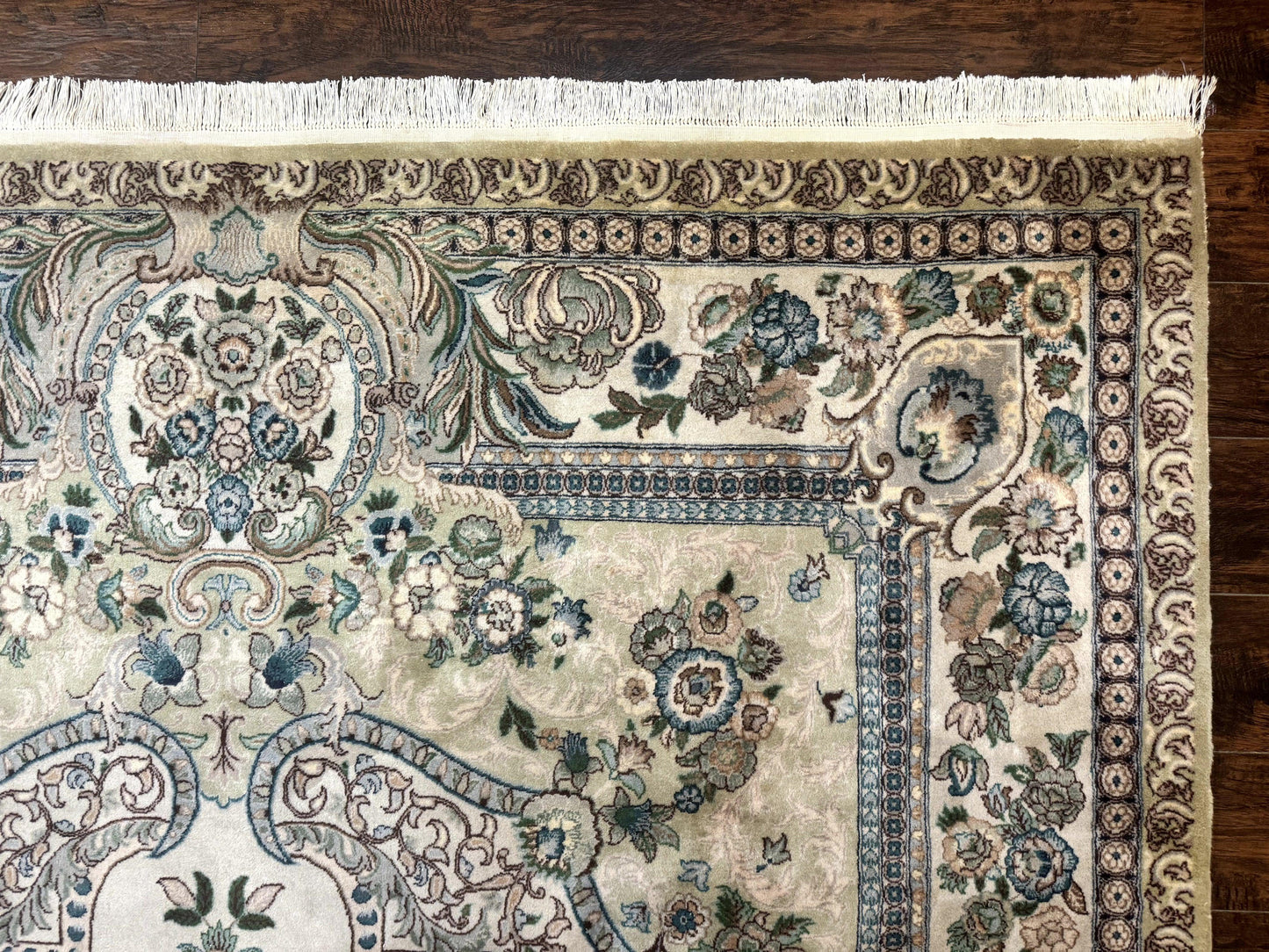 Handmade Persian Rug Wool Vintage Floral Medallion Oriental Carpet 8 By 10.6