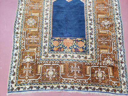 Ghiordes Prayer Rug Antique Turkish Anatolian Twin Mihrabs Collectible Oriental Rug
